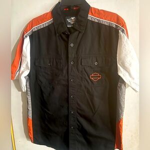 Women’s Harley Davidson Garage Shirt, size Medium
